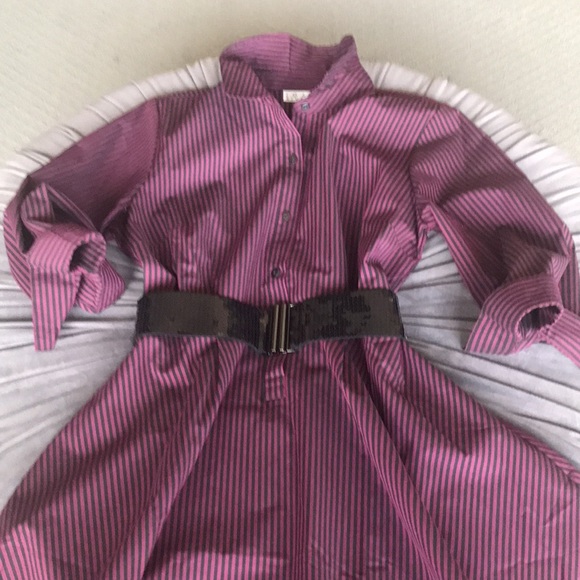 Joan Rivers high/low hem button down blouse. Purple and dark navy stripe- Fun! - Picture 5 of 7